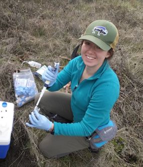 Lindsay Putman preparing samples for geomicrobiological analyses in the field. 